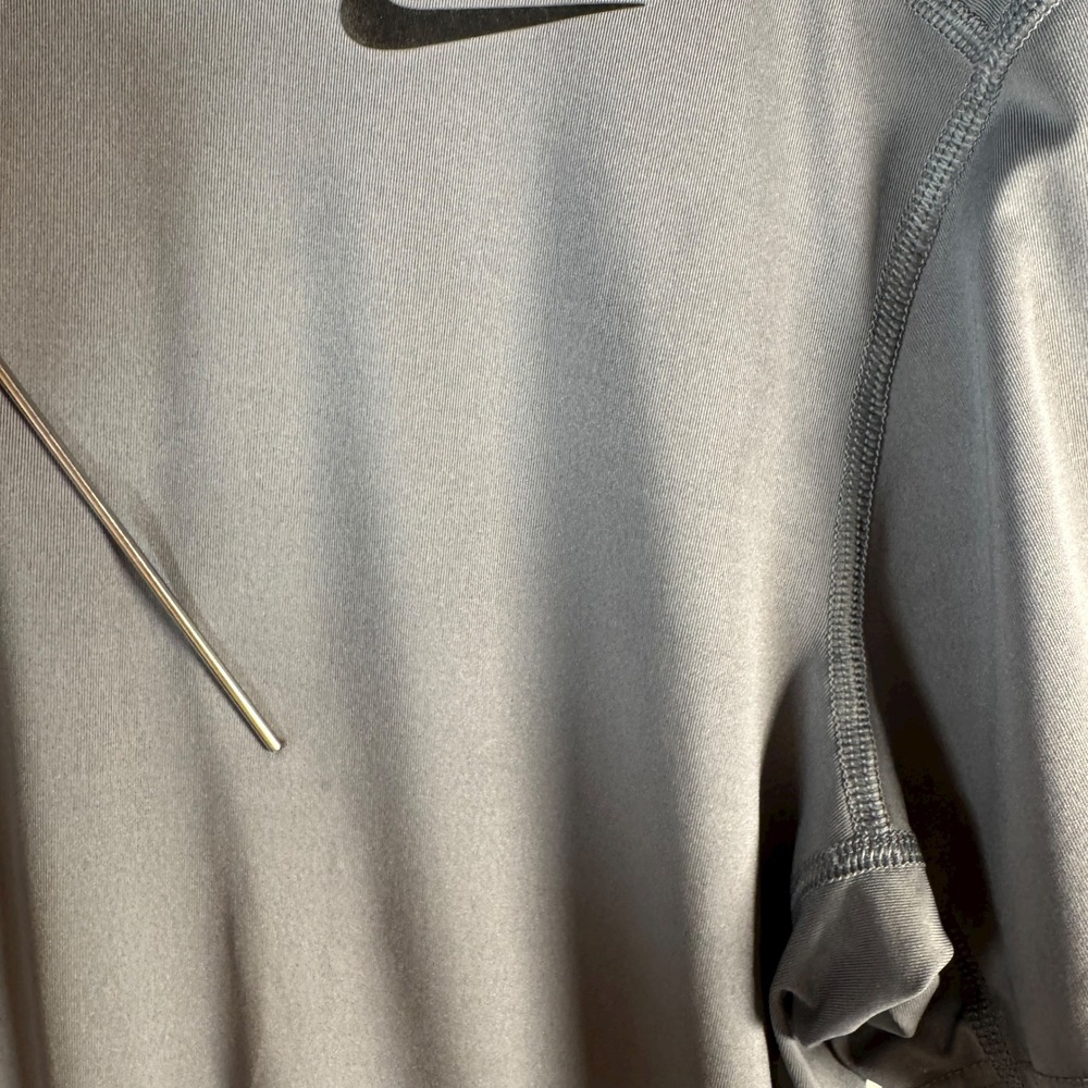 Nike Men's L Gray Dri-Fit Athletic Training T-Shirt Lightweight Moisture Wicking - Picture 7 of 9